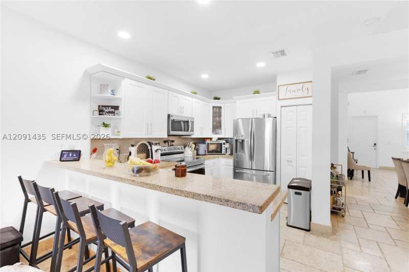 3 bedroom Townhouse at 7475 NW 116th Ave, Reserve At Doral West, Doral — photo 1