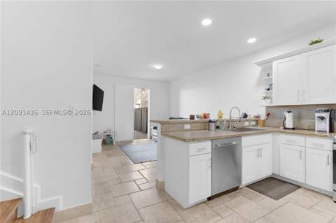 7475 NW 116th Ave, Doral FL - photo 7 of 42