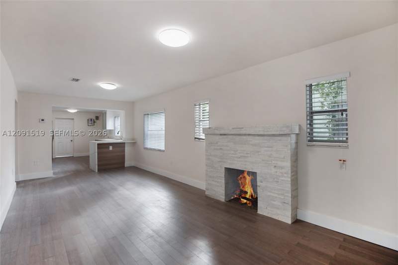 3 bedroom SingleFamilyResidence at 522 NW 47th Ter, Bay Vista Park Amd Pl, Miami — photo 3