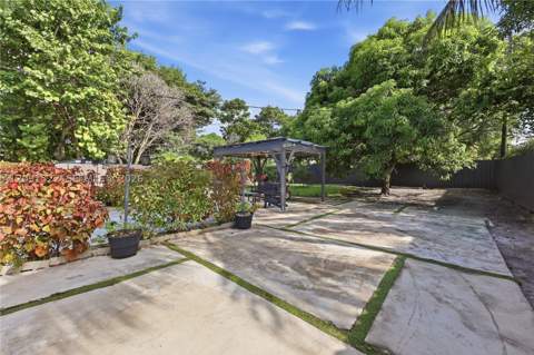 1170 NE 135th St, North Miami FL - photo 24 of 26