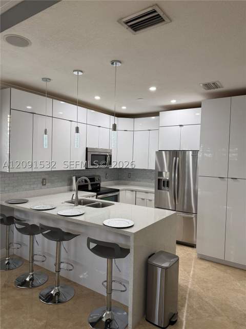 15257 SW 8th Way, Miami FL - photo 20 of 77