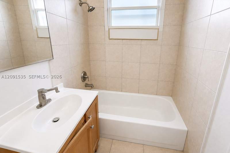 3 bedroom SingleFamilyResidence at 1211 Kasim St, Plat No 1 Opa Locka, Opa Locka — photo 5
