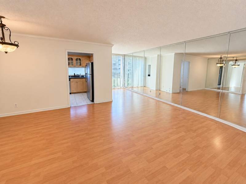 2 bedroom Condominium at 17021 N Bay Road Unit 229, Plaza Of Americas Condo Pa, Sunny Isles Beach — photo 4