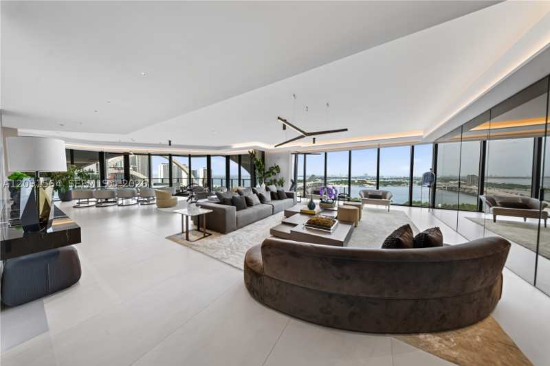 4 bedroom Condominium at 1000 NE Biscayne Blvd 2202, One Thousand Museum Condo, Miami — photo 1