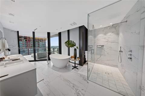 1000 NE Biscayne Blvd 2202, Miami FL - photo 23 of 50