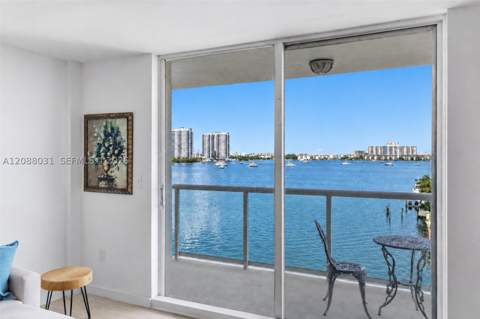 2841 NE 163rd St 607, North Miami Beach FL - photo 6 of 56