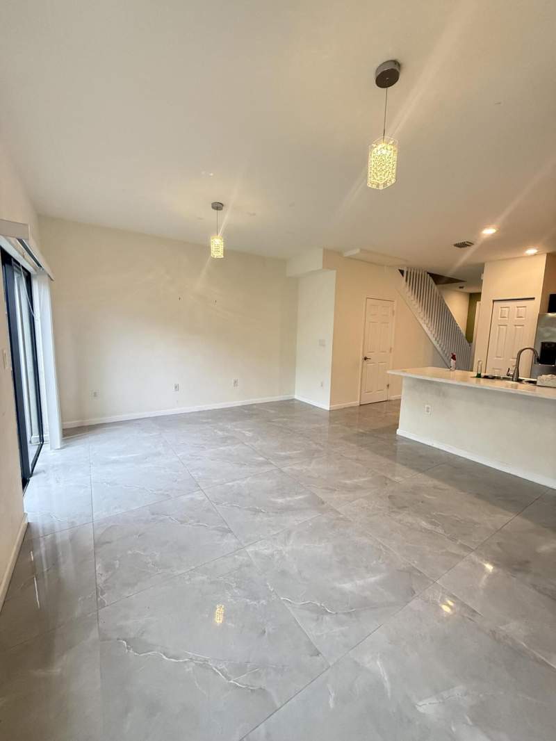 2 bedroom Townhouse at 24911 SW 114th Court 24911, Coco Palm Estates, Homestead — photo 2