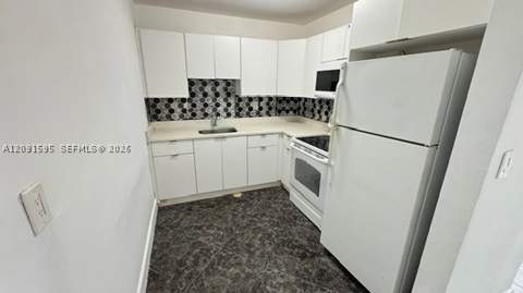 20500 NW 28th Ave, Miami Gardens FL - photo 10 of 28
