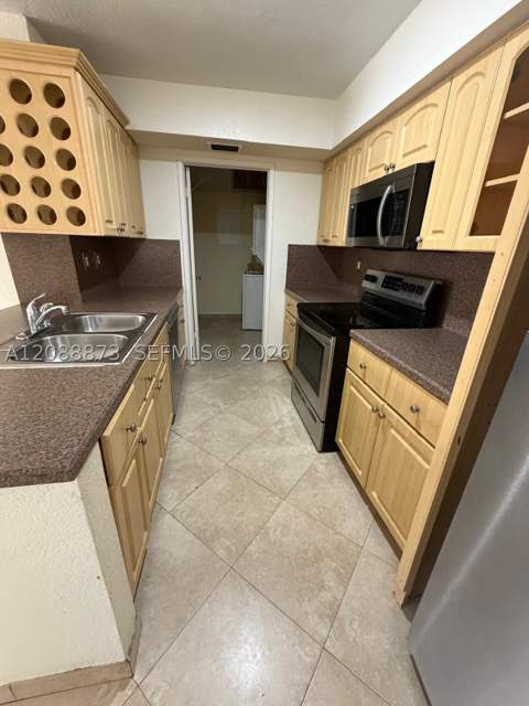 10115 NW 9th St Cir 6-106, Miami FL - photo 8 of 22