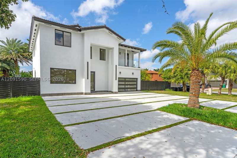 5 bedroom SingleFamilyResidence at 19246 SW 132nd Ave, Renaissance Ranches, Miami — photo 1