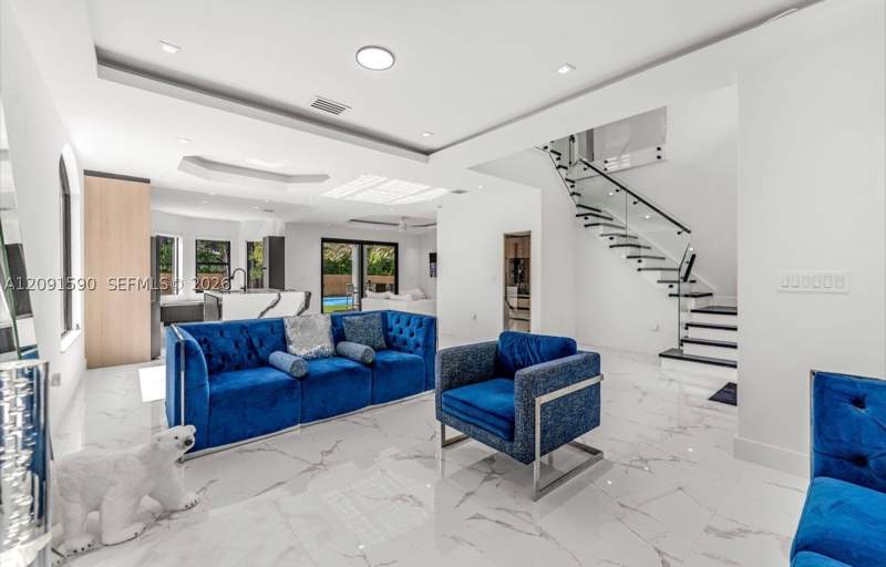 5 bedroom SingleFamilyResidence at 19246 SW 132nd Ave, Renaissance Ranches, Miami — photo 2