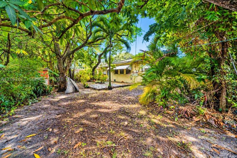 3 bedroom SingleFamilyResidence at 420 NW 42nd St, Allendale Sub Db 943-562, Miami — photo 5