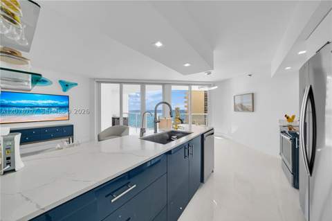 16425 Collins Ave 712, Sunny Isles Beach FL - photo 7 of 42