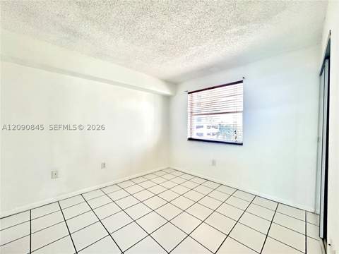 2575 SW 27th Ave 509, Miami FL - photo 7 of 11