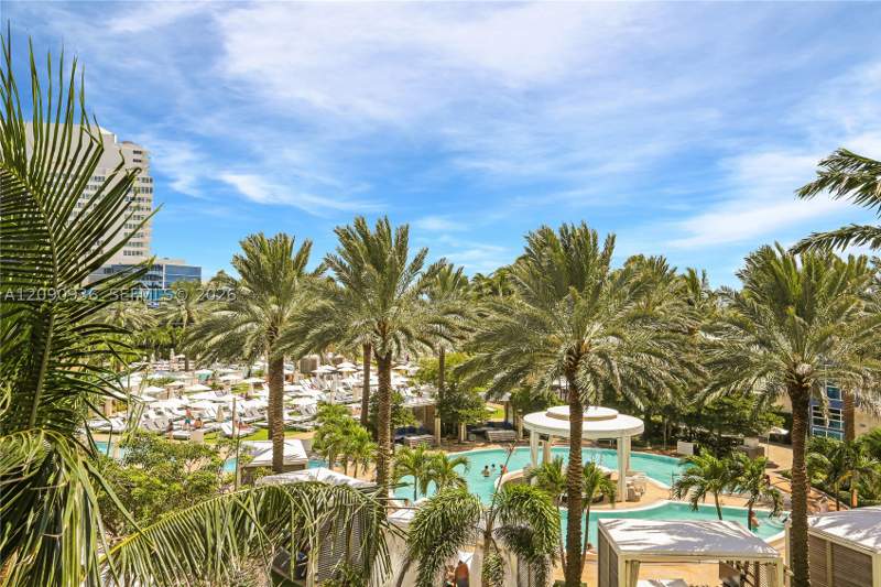 1 bedroom Condominium at 4391 Collins Ave 307, Fontainebleau III, Miami Beach — photo 5