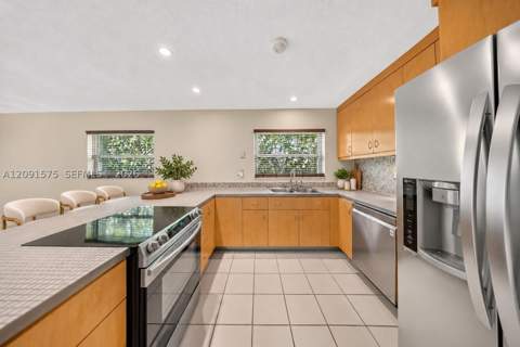 160 NE 86th St, El Portal FL - photo 11 of 26