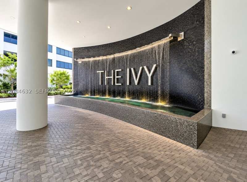 1 bedroom Condominium at 90 SW 3rd St 1403, Ivy Condo, Miami — photo 1