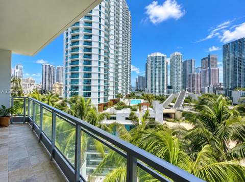 90 SW 3rd St 1403, Miami FL - photo 16 of 17