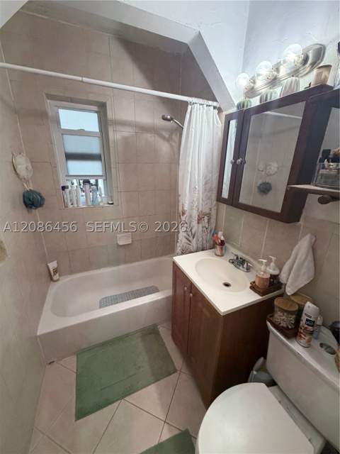 3570 SW 9th Ter 9B, Miami FL - photo 8 of 14