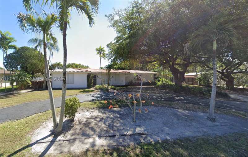 3 bedroom SingleFamilyResidence at 8360 SW 97th St, Jackson Hgts, Miami — photo 1