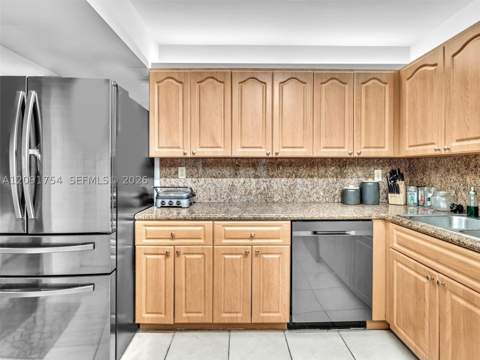 101 Ocean Lane Dr 209, Key Biscayne FL - photo 12 of 21