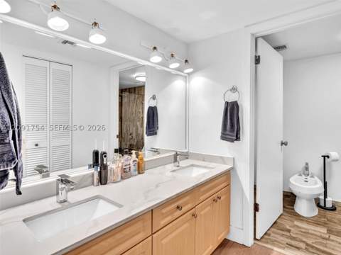 101 Ocean Lane Dr 209, Key Biscayne FL - photo 17 of 21