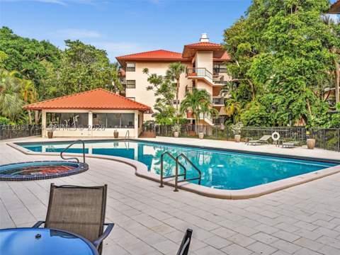 101 Ocean Lane Dr 209, Key Biscayne FL - photo 18 of 21