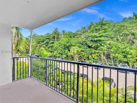 101 Ocean Lane Dr 209, Key Biscayne FL - photo 9 of 21