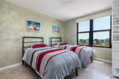 1330 Ocean Dr R5B, Miami Beach FL - photo 10 of 23