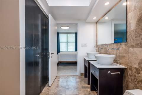 1330 Ocean Dr R5B, Miami Beach FL - photo 12 of 23