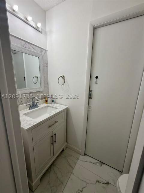 270 NW 71st Ave 4, Miami FL - photo 13 of 23