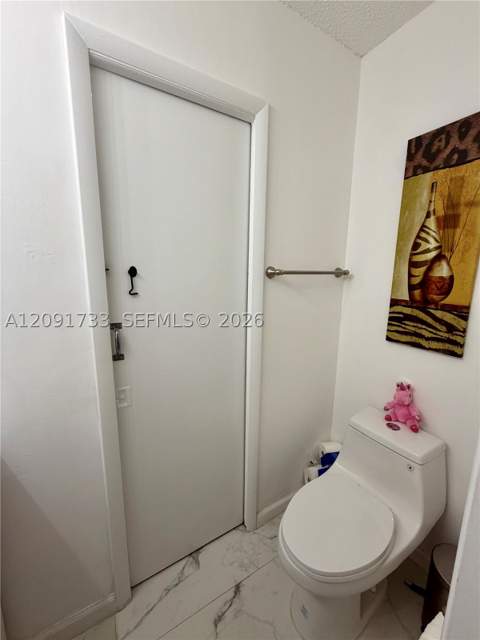 270 NW 71st Ave 4, Miami FL - photo 15 of 23
