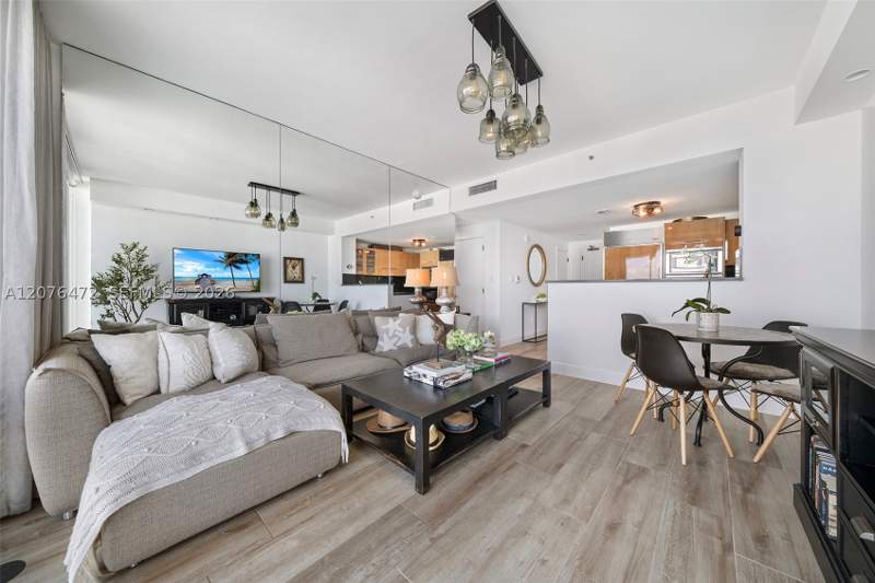 1 bedroom Condominium at 6799 Collins Ave 701, South Carillon Beach Cond, Miami Beach — photo 3