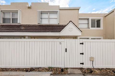 4520 SW 68th Ct Cir 25-5, Miami FL - photo 16 of 19