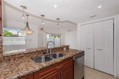 4520 SW 68th Ct Cir 25-5, Miami FL - photo 6 of 19