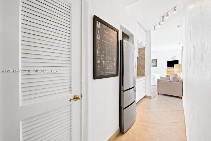 0 bedroom Condominium at 255 W 24th St 330, The Mantell Condo, Miami Beach — photo 3