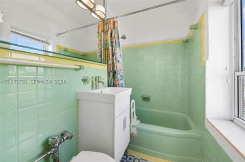 255 W 24th St 330, Miami Beach FL - photo 7 of 18