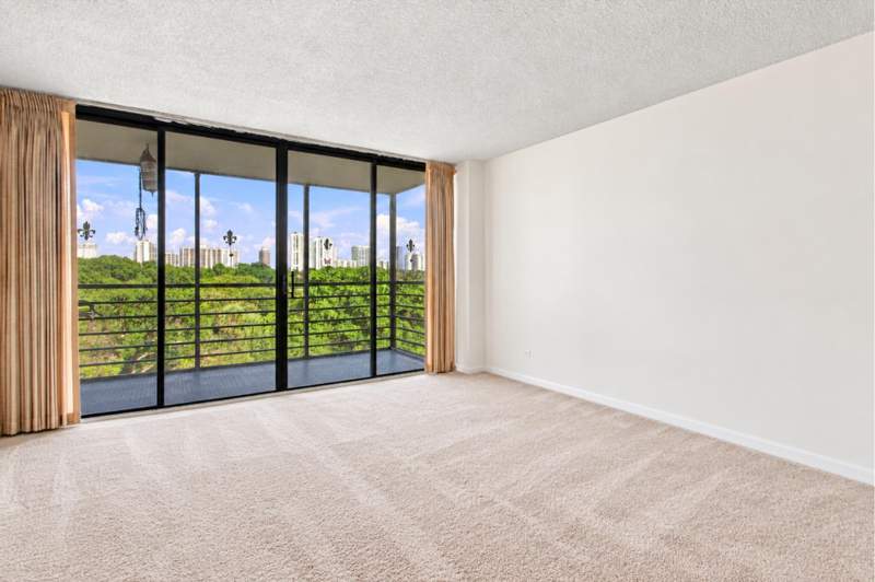 1 bedroom Condominium at 20400 W Country Club Drive 609, Biscaya IV Condo, Aventura — photo 5