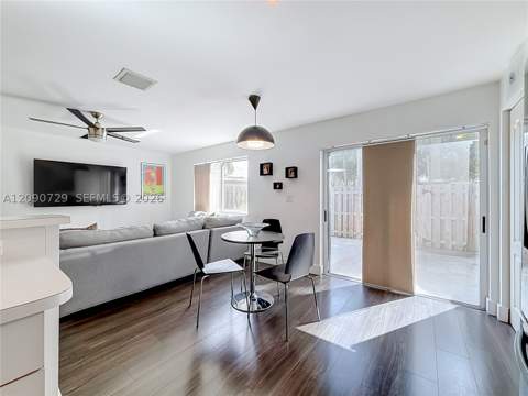 5073 NW 114th Ct, Doral FL - photo 12 of 20
