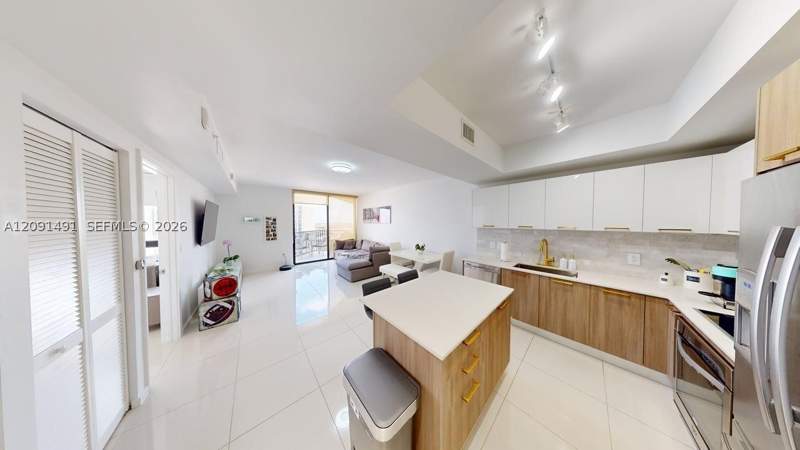 1 bedroom Condominium at 5300 Paseo Blvd 1607, 5252 Paseo Condo, Doral — photo 4