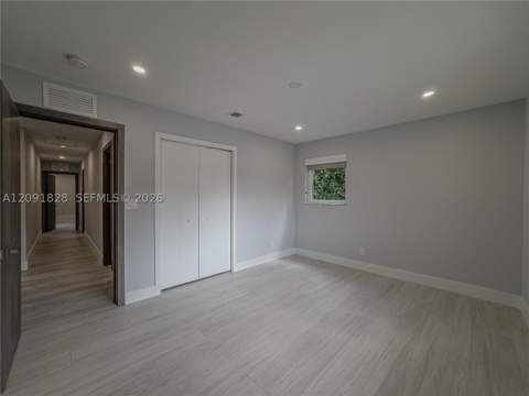 20405 NE 22nd Pl, Miami FL - photo 13 of 35