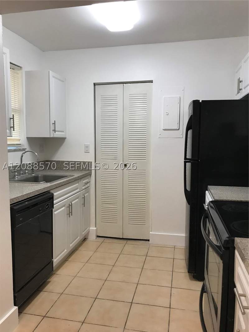 2 bedroom Condominium at 666 NW 114th Ave 203, Soleil Lake Condo, Sweetwater — photo 2