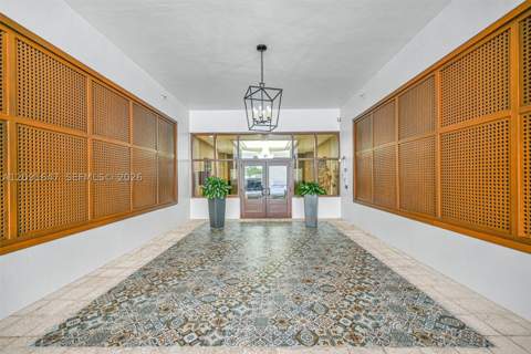 357 Almeria Ave 606, Coral Gables FL - photo 24 of 29