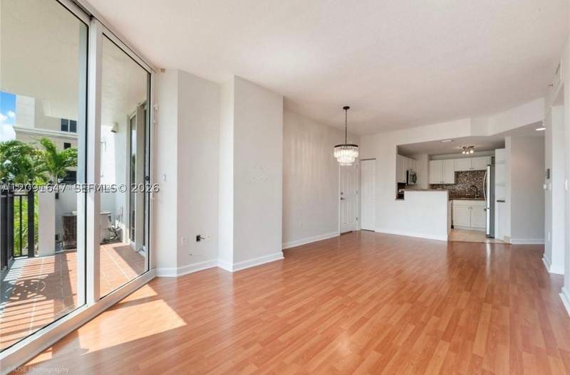 2 bedroom Condominium at 357 Almeria Ave 606, Gables Park Tower, Coral Gables — photo 3