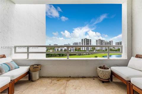 20355 NE 34th Ct 1422, Aventura FL - photo 20 of 45