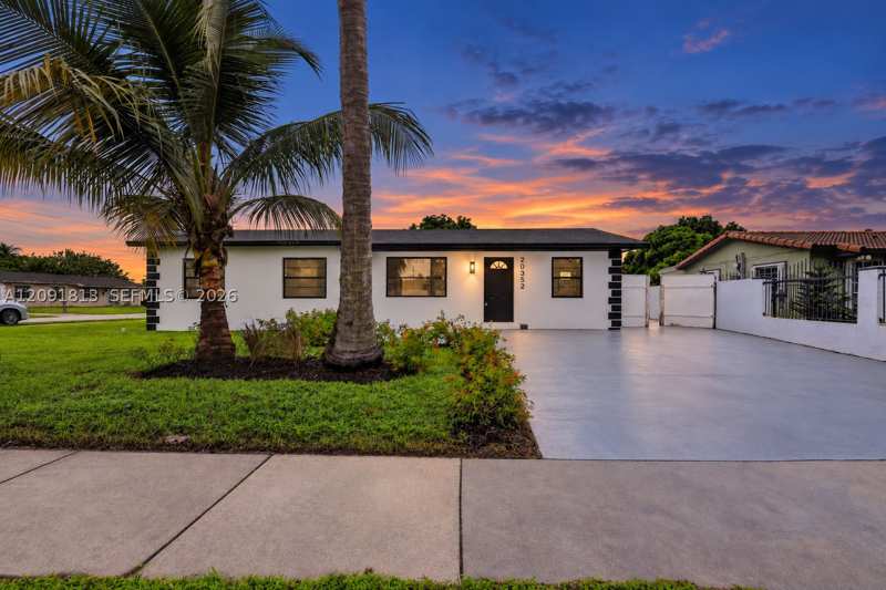 5 bedroom SingleFamilyResidence at 20352 NW 39th Ct, 3rd Addn To Starlight, Miami Gardens — photo 1