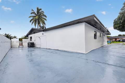 20352 NW 39th Ct, Miami Gardens FL - photo 23 of 32