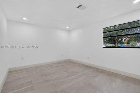 20352 NW 39th Ct, Miami Gardens FL - photo 9 of 32