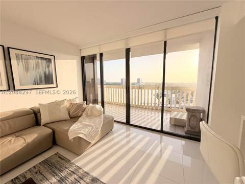 1000 W Island Blvd 1911, Aventura FL - photo 10 of 67
