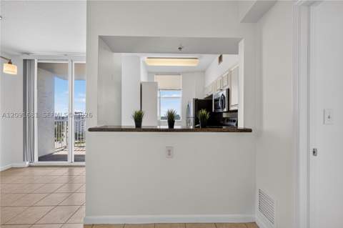 1 Glen Royal Pkwy 903, Miami FL - photo 13 of 50